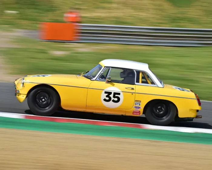 Framed Print : CM28 0559 Tim Greenhill, MGB Framed Print : CM28 0559 Tim Greenhill, MGB
