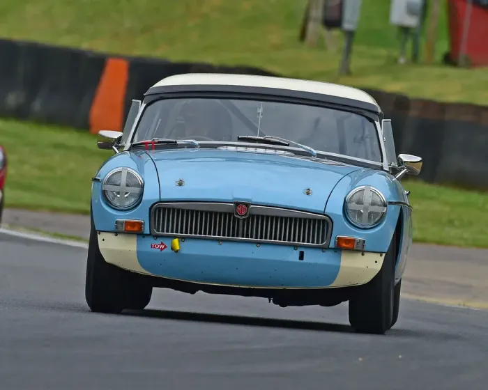 Framed Print : CM28 1660 Colin Kingsnorth, MGB