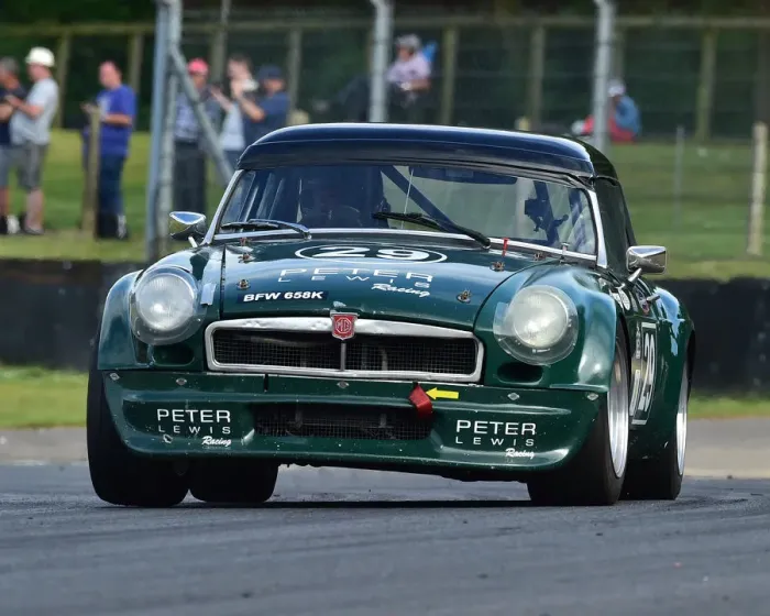 Framed Print : CM28 4517 Guy Samuels, MGB V8