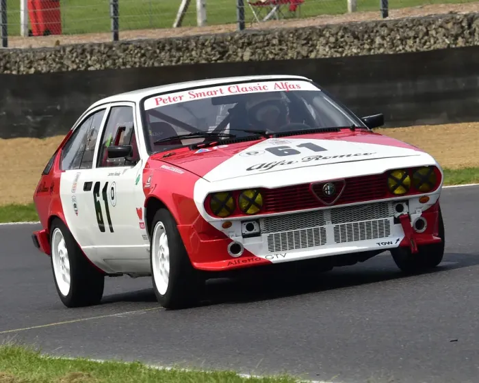 Framed Print : CM28 5372 Lawrence Alexander, Alfa Romeo GTV Framed Print : CM28 5372 Lawrence Alexander, Alfa Romeo GTV