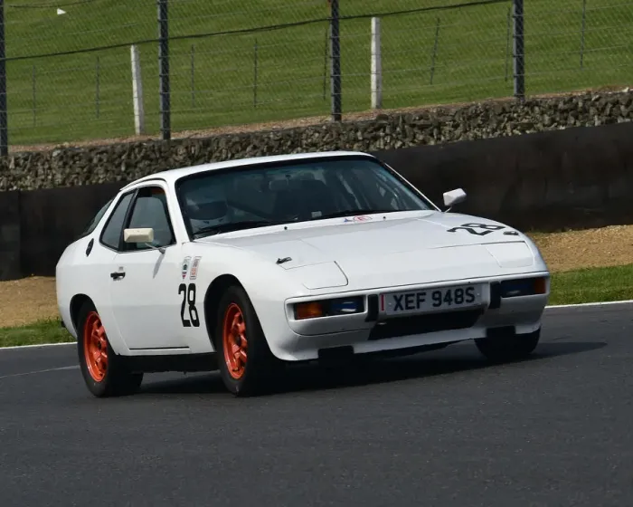 Framed Print : CM28 5376 Simon Baines, Porsche 924 Framed Print : CM28 5376 Simon Baines, Porsche 924