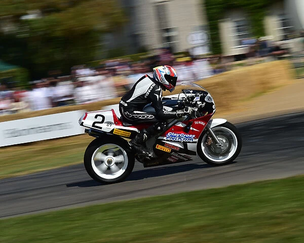 CM28 7273 Clive White, Honda RC30