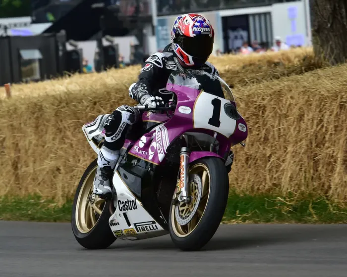 Rights Managed : CM28 7811 Casey Stoner, Honda RC30 Rights Managed : CM28 7811 Casey Stoner, Honda RC30