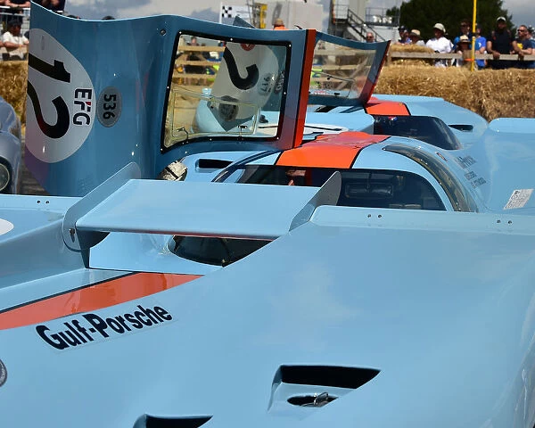 CM28 8575 A pair of Porsche 917s and a Ford GT40 in Gulf livery