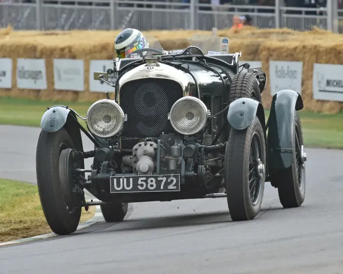 Rights Managed : CM28 9675 Katarina Kyvalova, Bentley 4 Litre Supercharged Rights Managed : CM28 9675 Katarina Kyvalova, Bentley 4 Litre Supercharged