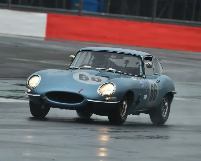 Framed Print : CM29 0892 Paddy Shovlin, Niall McFadden, Jaguar E-Type Framed Print : CM29 0892 Paddy Shovlin, Niall McFadden, Jaguar E-Type