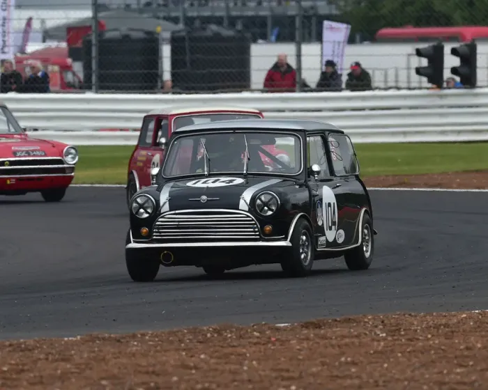 Framed Print : CM29 1604 Peter James, Chris Snowdon, Morris Mini Cooper S