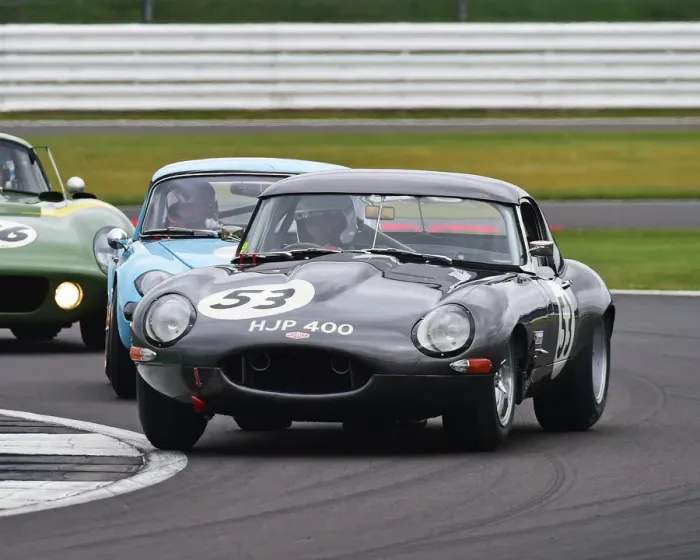 Framed Print : CM29 3223 John Pearson, Gary Pearson, Jaguar E-Type Framed Print : CM29 3223 John Pearson, Gary Pearson, Jaguar E-Type