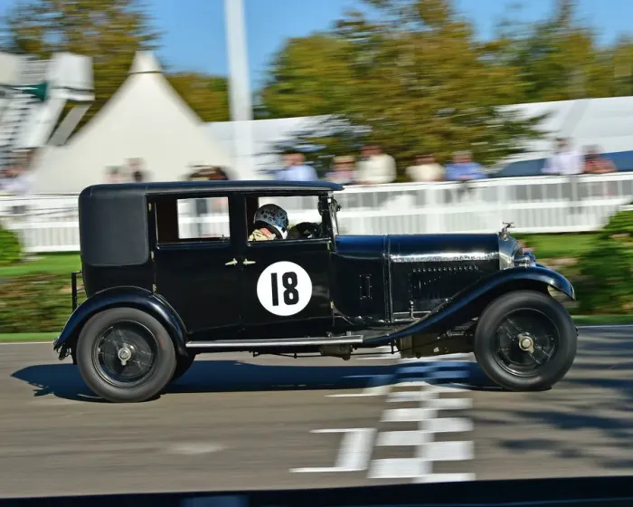 Rights Managed : CM29 4366 Patrick Blakeney-Edwards, Bentley 4 litre Parkward Saloon Rights Managed : CM29 4366 Patrick Blakeney-Edwards, Bentley 4 litre Parkward Saloon