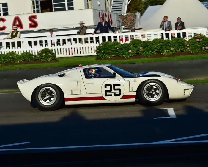 Rights Managed : CM29 4532 Adrian Newey, Ford GT40 Rights Managed : CM29 4532 Adrian Newey, Ford GT40