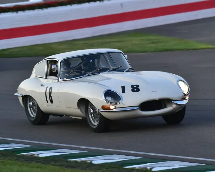Rights Managed : CM29 4691 David Hart, Olivier Hart, Jaguar E-Type FHC Rights Managed : CM29 4691 David Hart, Olivier Hart, Jaguar E-Type FHC