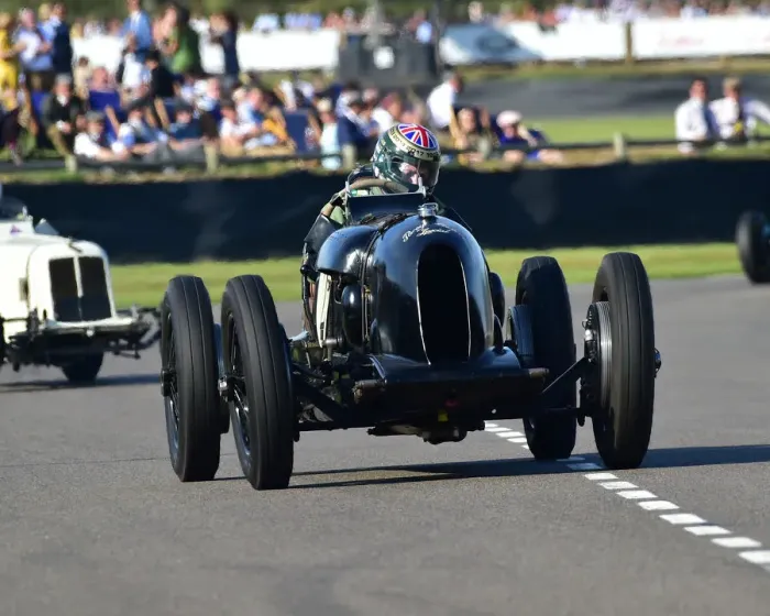 Rights Managed : CM29 5708 William Medcalf, Bentley Pacey Hassan Special Rights Managed : CM29 5708 William Medcalf, Bentley Pacey Hassan Special