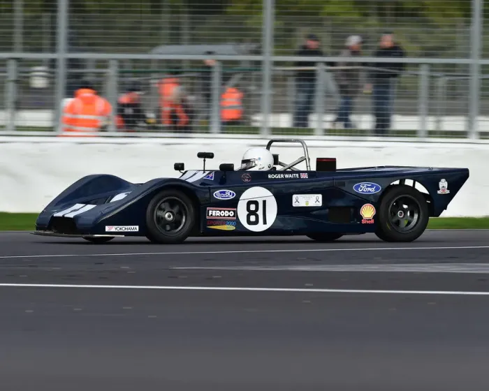 Framed Print : CM29 9235 Roger Waite, Royale S2000M Framed Print : CM29 9235 Roger Waite, Royale S2000M