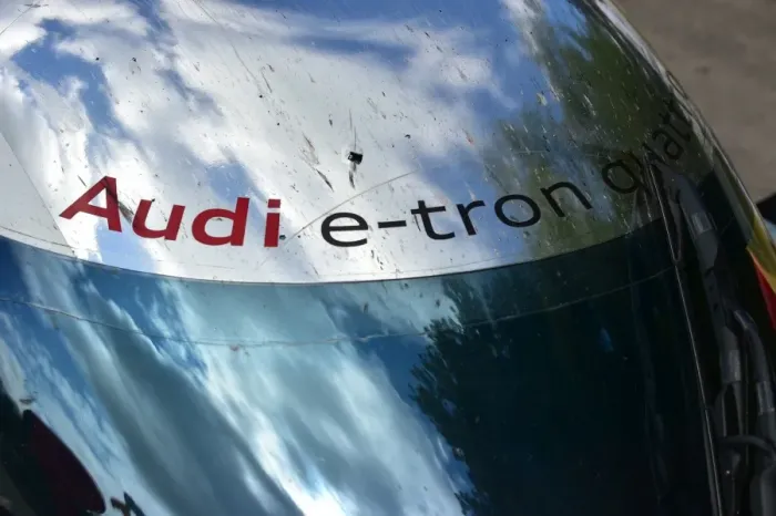 Rights Managed : CM3 3127 Andre Lotterer, Audi R18 E-Tron Quattro Rights Managed : CM3 3127 Andre Lotterer, Audi R18 E-Tron Quattro