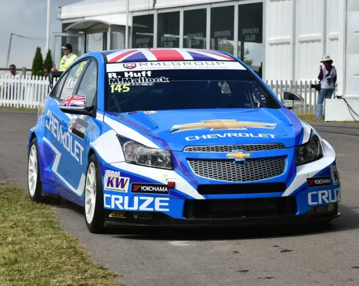 Rights Managed : CM3 3173 Michael Mallock, Chevrolet Cruze, 1-6 GT Rights Managed : CM3 3173 Michael Mallock, Chevrolet Cruze, 1-6 GT