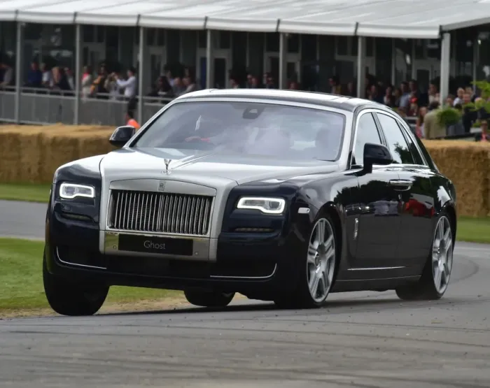 Rights Managed : CM3 3846 Rolls-Royce Ghost, Series II Rights Managed : CM3 3846 Rolls-Royce Ghost, Series II