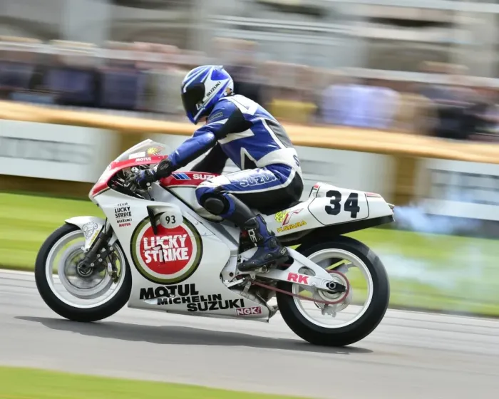 Rights Managed : CM3 4038 Suzuki RGV 500 Rights Managed : CM3 4038 Suzuki RGV 500