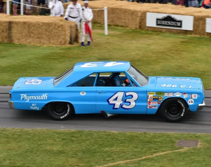 Rights Managed : CM3 4356 Richard Petty, Plymouth Belvedere GTX