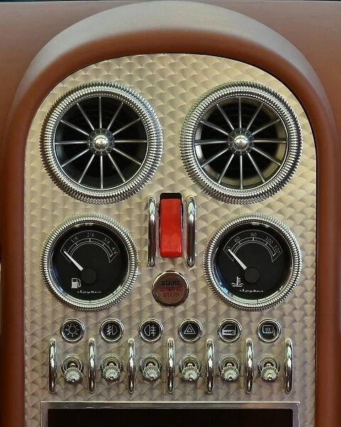 CM3 4587 Spyker, dashboard