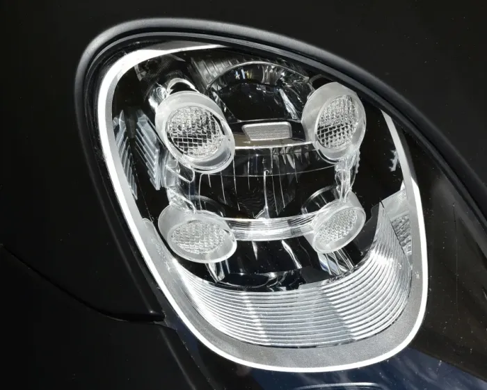Rights Managed : CM3 4607 Porsche 918