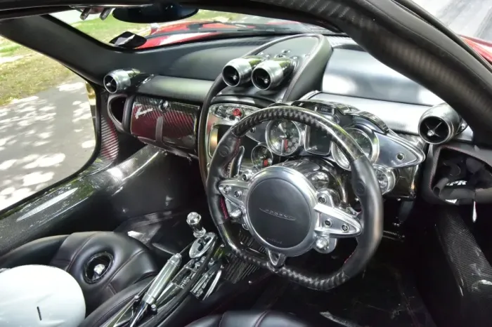 Rights Managed : CM3 4706 Pagani Huayra