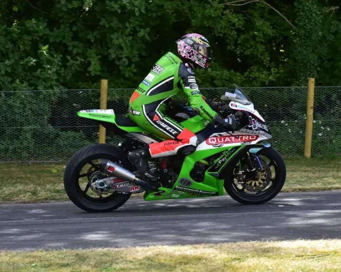 Rights Managed : CM3 4806 James Hillier, Kawasaki ZX10-R Rights Managed : CM3 4806 James Hillier, Kawasaki ZX10-R