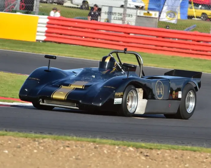 Framed Print : CM3 8731 Philip Hall, Lola T212 Framed Print : CM3 8731 Philip Hall, Lola T212