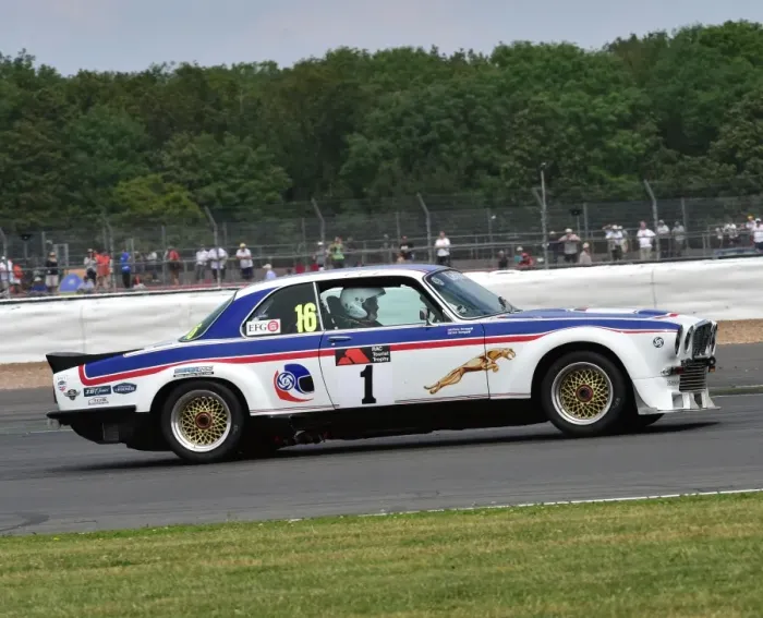 Framed Print : CM3 9675 Chris Scragg, Jaguar XJ12 Framed Print : CM3 9675 Chris Scragg, Jaguar XJ12