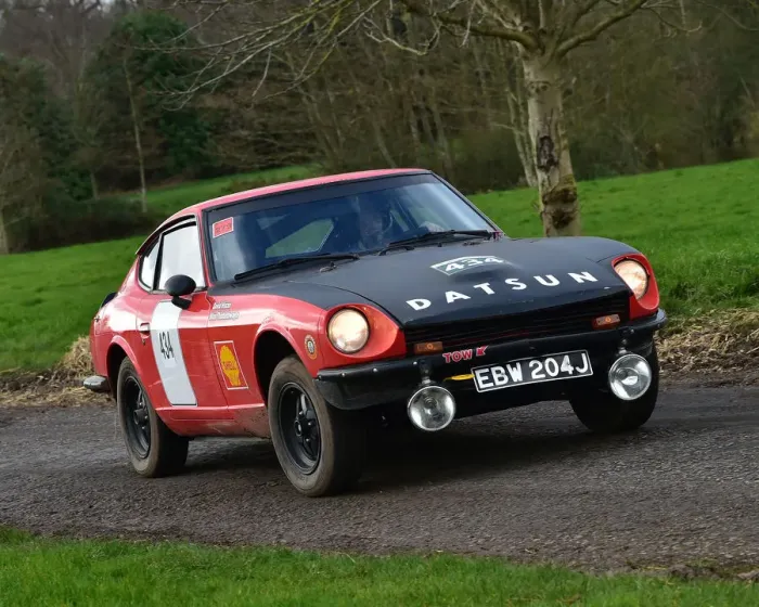 Framed Print : CM30 2353 Nicholas Gill, Datsun 240Z Framed Print : CM30 2353 Nicholas Gill, Datsun 240Z