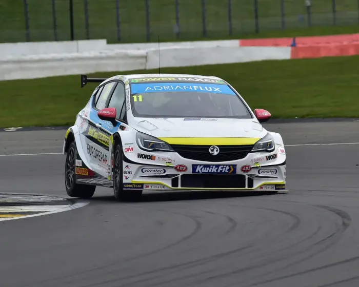 Framed Print : CM30 3352 Jason Plato, Vauxhall Astra