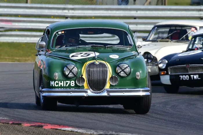 Framed Print : CM30 7564 Nigel Webb, Jaguar Mk1