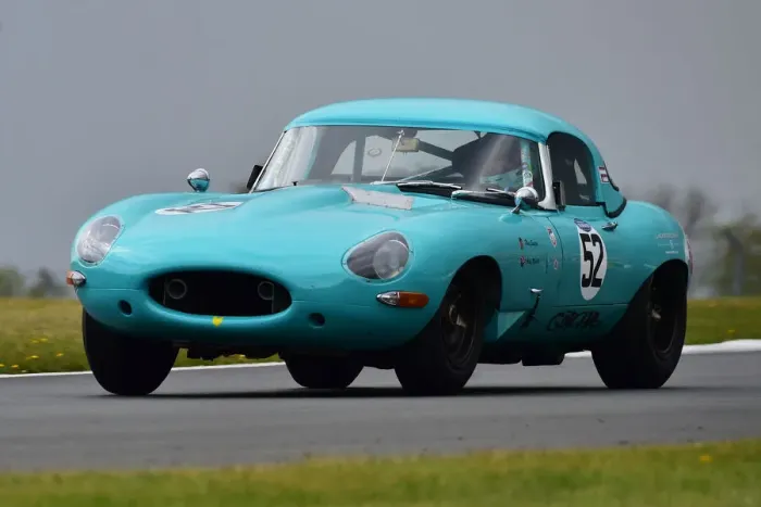 Framed Print : CM30 8523 Rhea Sautter, Andy Newall, Jaguar E-Type Framed Print : CM30 8523 Rhea Sautter, Andy Newall, Jaguar E-Type