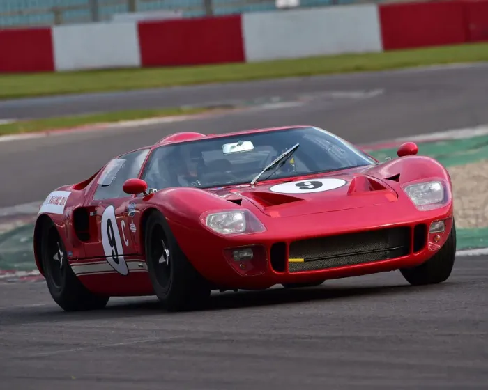Framed Print : CM30 9340 Richard Meins, Chris Lillingston-Price, Ford GT40 Framed Print : CM30 9340 Richard Meins, Chris Lillingston-Price, Ford GT40