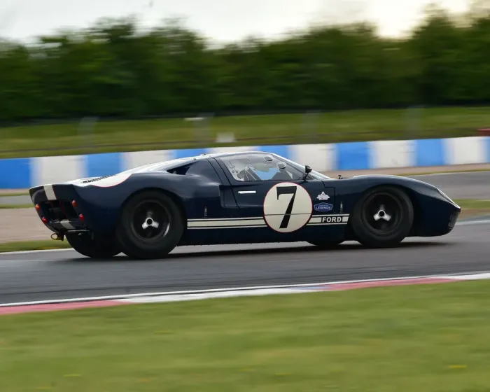 Framed Print : CM30 9584 Mike Thorne, Robert Rawe, GT40 Coupe
