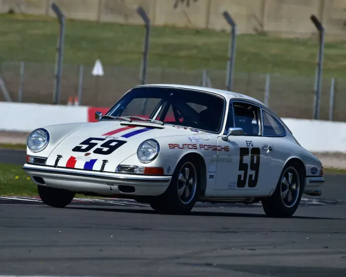 Framed Print : CM31 0132 Maxwell Lynn, Andrew Haddon, Porsche 911 Framed Print : CM31 0132 Maxwell Lynn, Andrew Haddon, Porsche 911