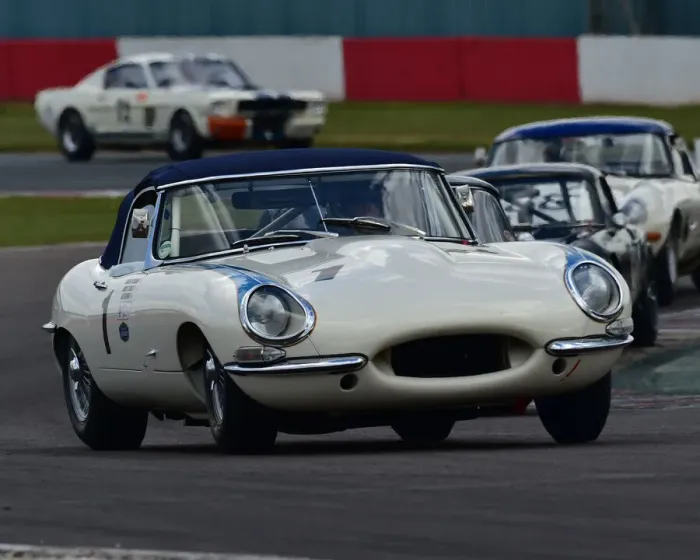 Framed Print : CM31 1269 James Cottingham, Harvey Stanley, Oliver Bryant, Jaguar E-Type Framed Print : CM31 1269 James Cottingham, Harvey Stanley, Oliver Bryant, Jaguar E-Type