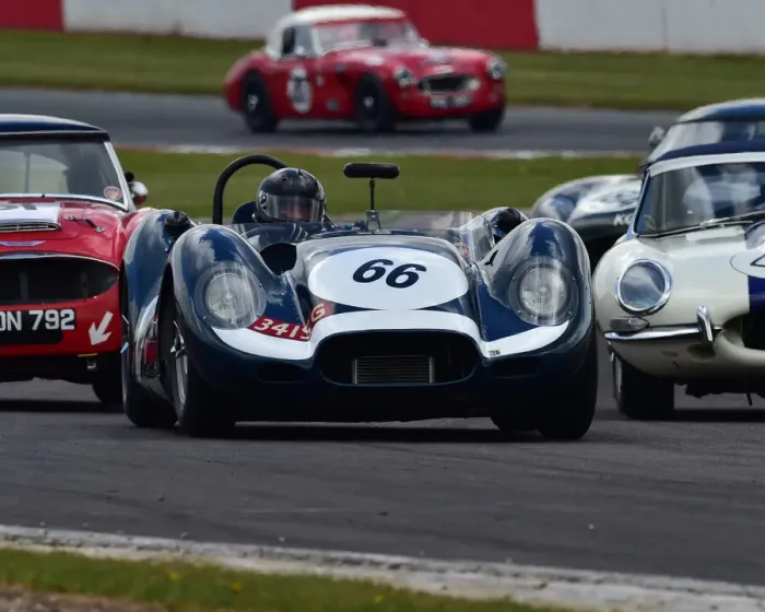Framed Print : CM31 1278 Niall McFadden, Ben Mitchell, Lister Knobbly Framed Print : CM31 1278 Niall McFadden, Ben Mitchell, Lister Knobbly