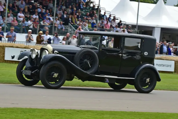 Rights Managed : CM31 3380 Gareth Graham, Bentley 4 litre Parkward saloon Rights Managed : CM31 3380 Gareth Graham, Bentley 4 litre Parkward saloon