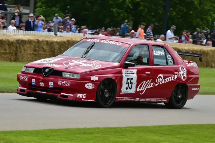 Rights Managed : CM31 3385 Tom Andrew, Alfa Romeo 155 Rights Managed : CM31 3385 Tom Andrew, Alfa Romeo 155