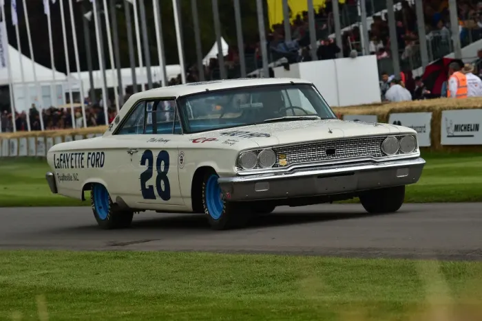 Rights Managed : CM31 3993 John Breslow, Ford Galaxie 500 Rights Managed : CM31 3993 John Breslow, Ford Galaxie 500