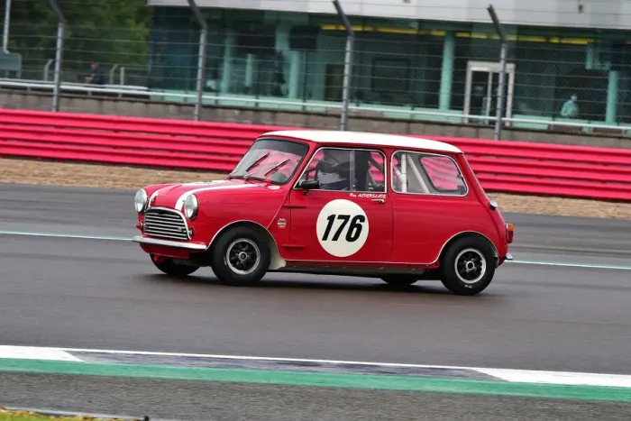 Framed Print : CM31 5823 Roy Alderslade, Austin Mini Cooper S Framed Print : CM31 5823 Roy Alderslade, Austin Mini Cooper S