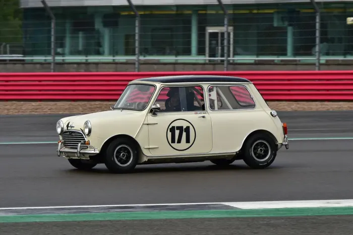 Framed Print : CM31 5835 Larry Warr, Morris Mini Cooper S Framed Print : CM31 5835 Larry Warr, Morris Mini Cooper S