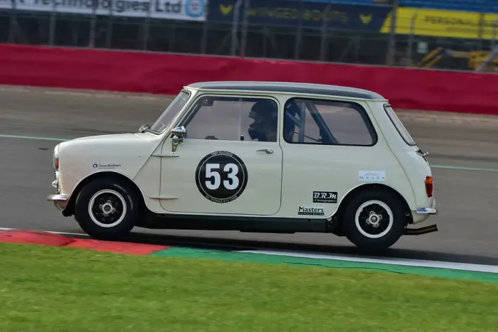 Framed Print : CM31 6946 Phil Bullen-Brown, Austin Mini Cooper S Framed Print : CM31 6946 Phil Bullen-Brown, Austin Mini Cooper S