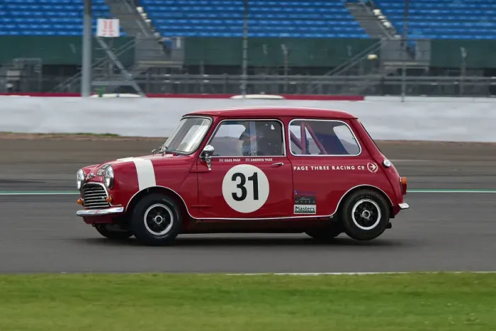 Framed Print : CM31 7113 Jonathon Page, Morris Mini Cooper S Framed Print : CM31 7113 Jonathon Page, Morris Mini Cooper S