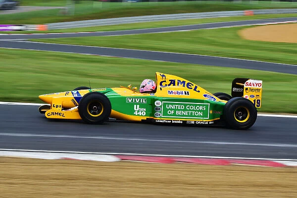 CM31 7584 Lorina McLaughlin, 1992 Benetton B192