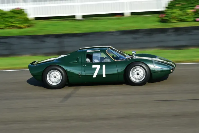 Rights Managed : CM31 9014 Richard Attwood, Jason Barron, Porsche 904 Carrera GTS Rights Managed : CM31 9014 Richard Attwood, Jason Barron, Porsche 904 Carrera GTS