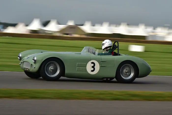 Rights Managed : CM31 9581 Jonathan Turner, HWM-Jaguar Rights Managed : CM31 9581 Jonathan Turner, HWM-Jaguar