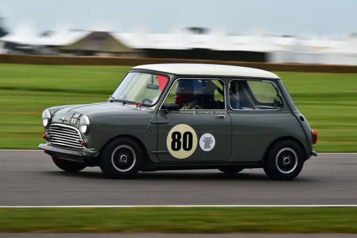 Rights Managed : CM31 9925 Bill Sollis, Chris Goodwin, Morris Mini Cooper S