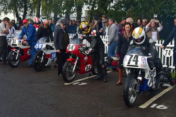 Rights Managed : CM32 0358 A two stroke Yamaha 350cc in a 750cc Four Stroke majority Rights Managed : CM32 0358 A two stroke Yamaha 350cc in a 750cc Four Stroke majority