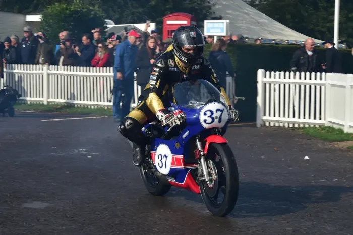Rights Managed : CM32 0389 James Hillier, Yamaha TZ350G Rights Managed : CM32 0389 James Hillier, Yamaha TZ350G